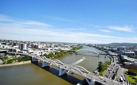 Cbd 1Br Spectacular River View M20